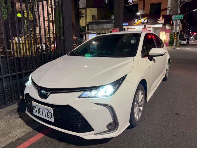 TOYOTA豐田 COROLLA ALTIS HYBRID  第1張相片