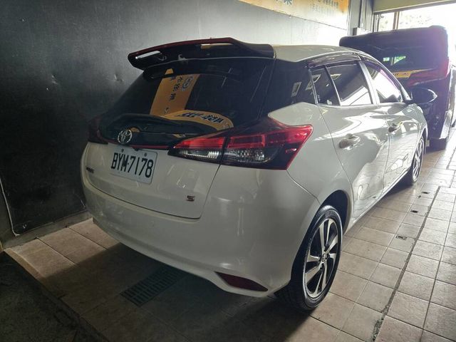 TOYOTA豐田 YARIS  第2張相片