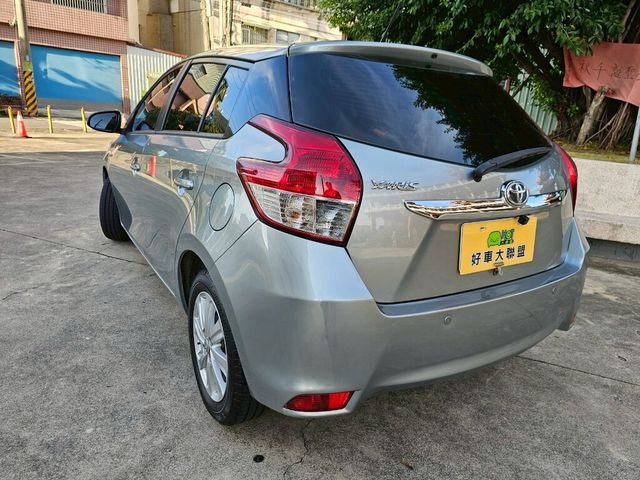 TOYOTA豐田 YARIS  第2張相片