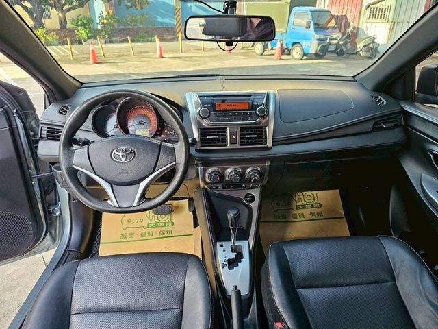 TOYOTA豐田 YARIS  第3張相片