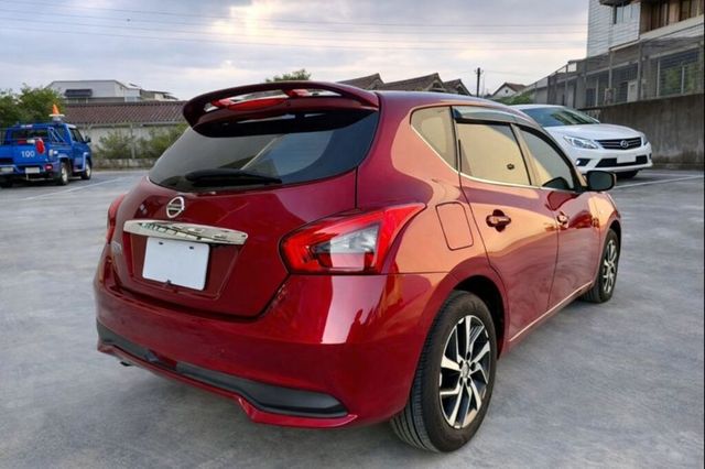 NISSAN日產 TIIDA  第2張相片