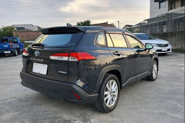 TOYOTA豐田 COROLLA CROSS HYBRID  第2張相片