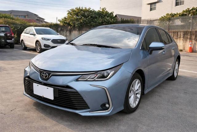 TOYOTA豐田 ALTIS  第1張相片