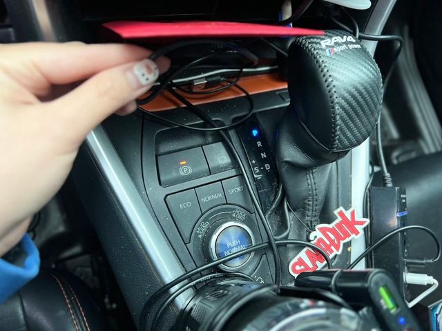 TOYOTA豐田 RAV4  第4張相片