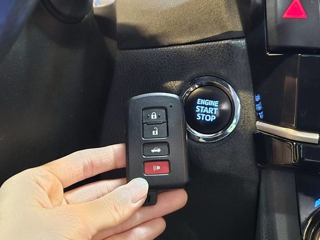 TOYOTA豐田 ALTIS  第5張相片