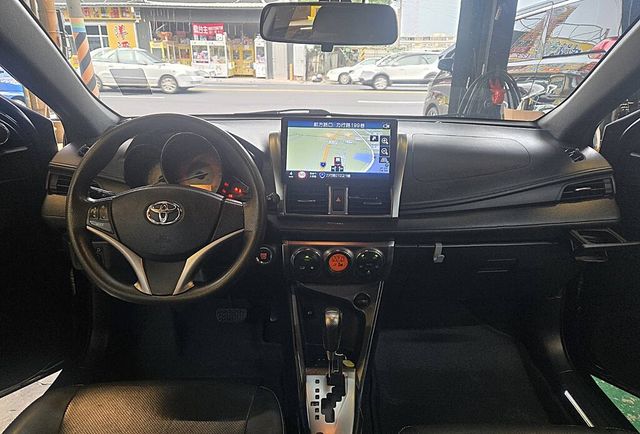 TOYOTA豐田 YARIS  第3張相片