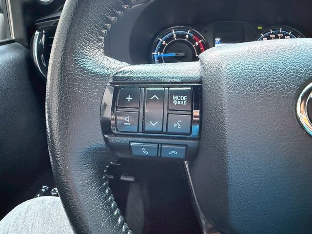 TOYOTA豐田 HILUX  第8張相片