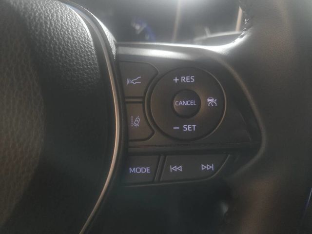 TOYOTA豐田 COROLLA ALTIS HYBRID  第5張相片