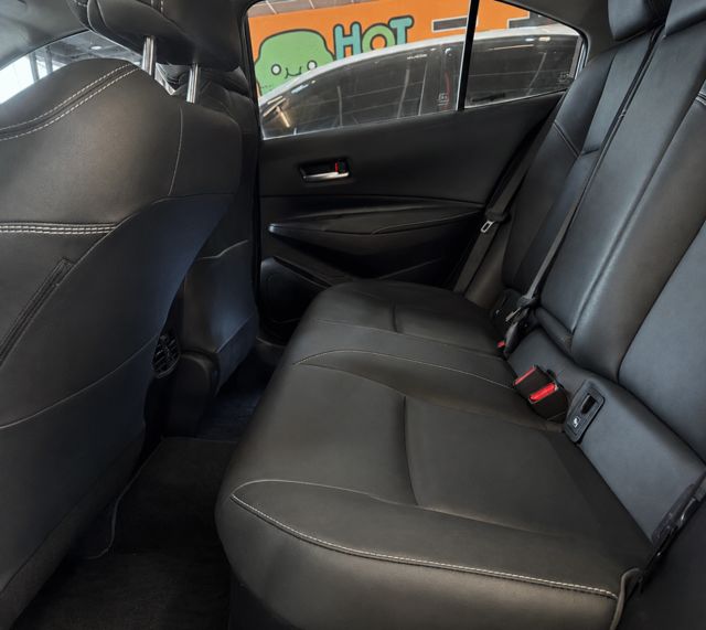 TOYOTA豐田 COROLLA ALTIS HYBRID  第13張相片