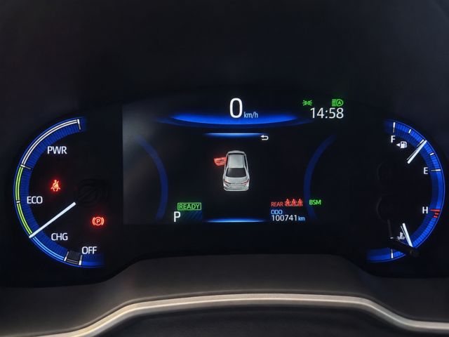 TOYOTA豐田 COROLLA ALTIS HYBRID  第14張相片