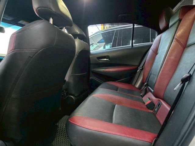 TOYOTA豐田 COROLLA ALTIS HYBRID  第4張相片