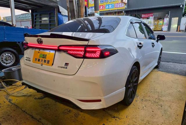 TOYOTA豐田 COROLLA ALTIS HYBRID  第18張相片