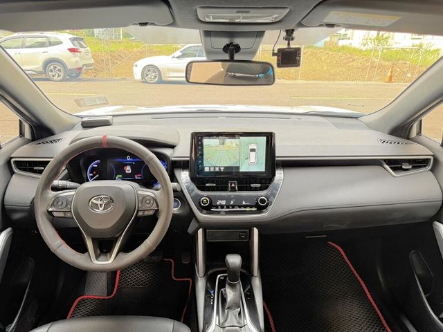 TOYOTA豐田 COROLLA CROSS HYBRID  第3張相片