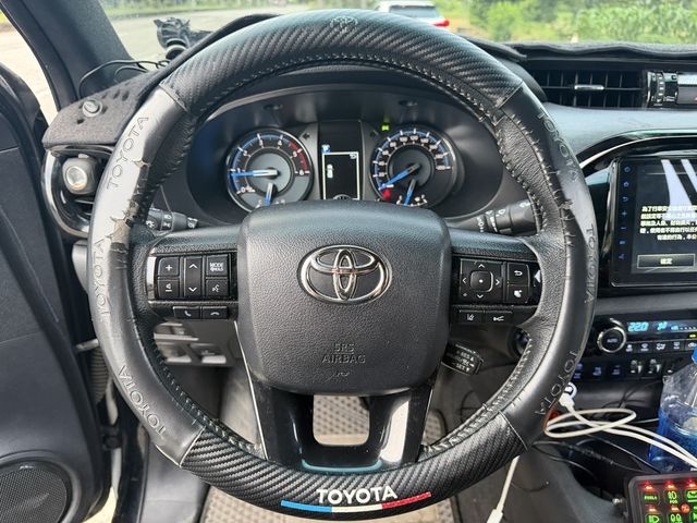TOYOTA豐田 HILUX  第11張相片