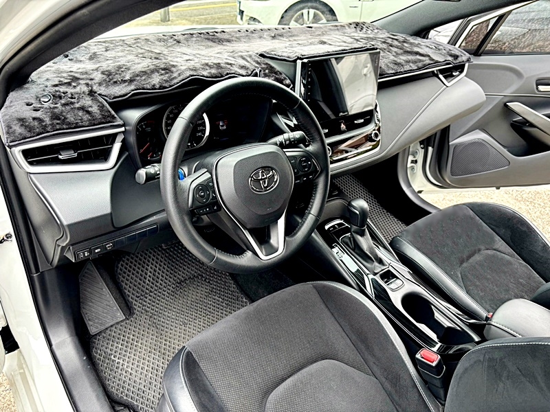 《百度汽車》AURIS 一手女用少跑內外如新 安卓大螢幕 可全貸超低利率優惠中  第5張相片