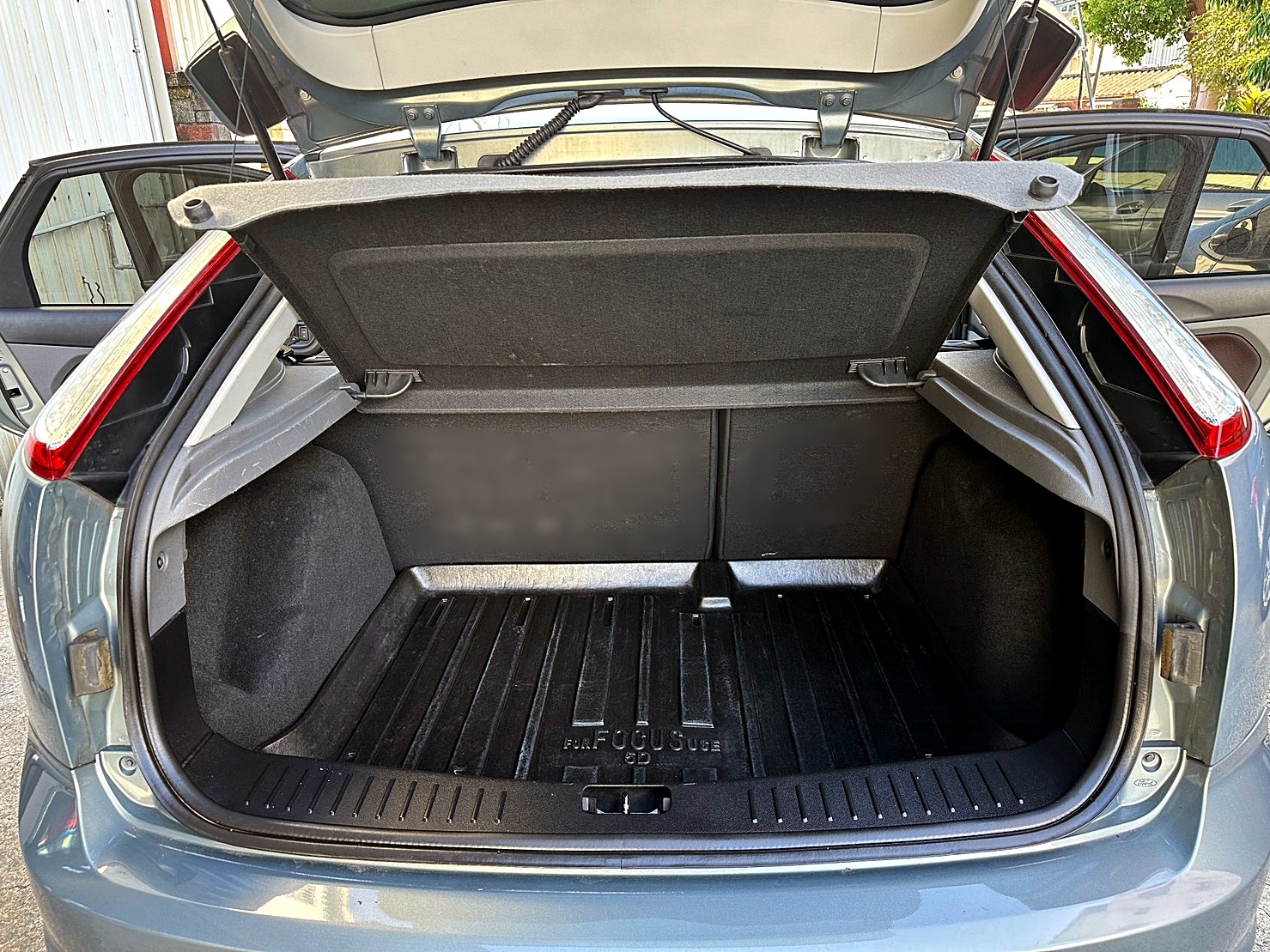 《百度汽車》FOCUS 5D 少跑車 柴油渦輪 原漆原版 一手女用車 全額貸 低利率 0頭款  第19張相片