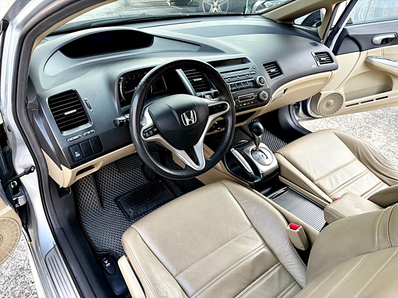 《百度汽車》K12 CIVIC 少跑一手車★頂級快撥★可全貸★免保人★月付3999元  第4張相片