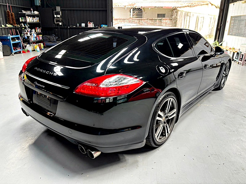 《百度汽車》Panamera 不用百萬帕拉 最佳入手時機 內外如新車況超優 可全貸月繳8888元  第3張相片