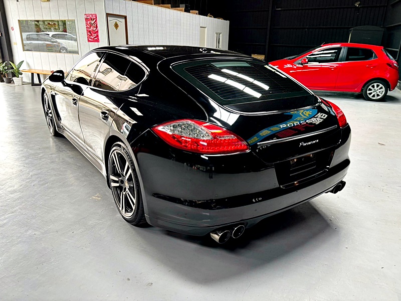 《百度汽車》Panamera 不用百萬帕拉 最佳入手時機 內外如新車況超優 可全貸月繳8888元  第4張相片