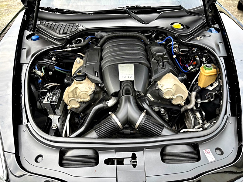 《百度汽車》Panamera 不用百萬帕拉 最佳入手時機 內外如新車況超優 可全貸月繳8888元  第19張相片