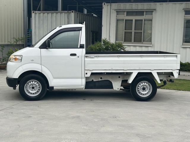 ⚠️好用貨車陪你賺錢⚠️年底到了車子給你⚠️業績給我⚠️有需要歡迎來談⚠️皆可全額貸款⚠️誠信買賣⚠️絕無不良話  第4張相片