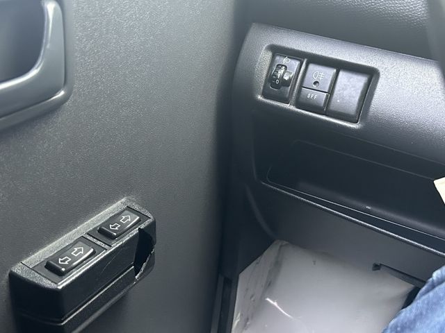 ⚠️好用貨車陪你賺錢⚠️年底到了車子給你⚠️業績給我⚠️有需要歡迎來談⚠️皆可全額貸款⚠️誠信買賣⚠️絕無不良話  第8張相片