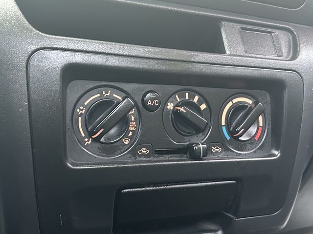 ⚠️好用貨車陪你賺錢⚠️年底到了車子給你⚠️業績給我⚠️有需要歡迎來談⚠️皆可全額貸款⚠️誠信買賣⚠️絕無不良話  第11張相片