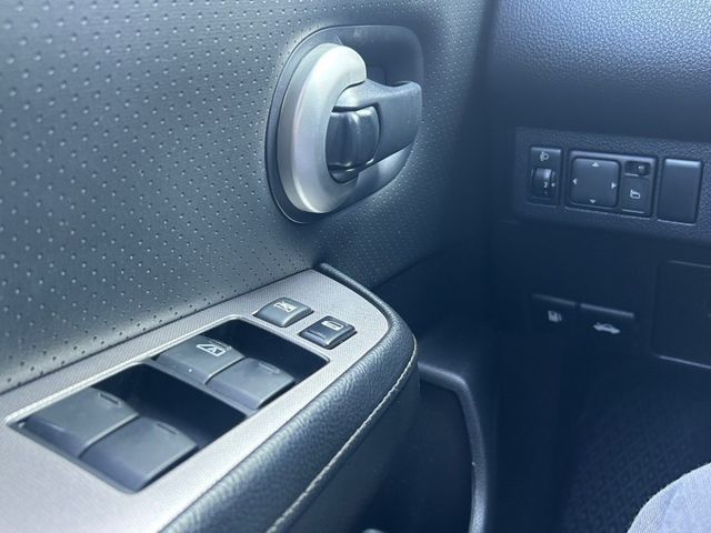 ⚠️在地一手教師車⚠️全車原鈑件⚠️定速⚠️恆溫系統⚠️免鑰匙啟動⚠️四條超新的輪胎⚠️代步通勤最佳選擇⚠️可貸款⚠️  第12張相片