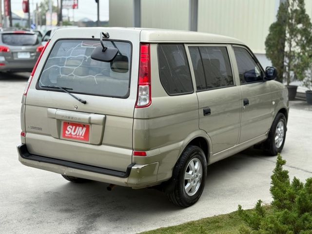 自排廂型車⚠️客/貨兩用8人座⚠️可變更貨車牌⚠️簡單保養⚠️載貨超方便⚠️可貸款⚠️誠信買賣  第5張相片