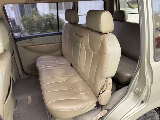 自排廂型車⚠️客/貨兩用8人座⚠️可變更貨車牌⚠️簡單保養⚠️載貨超方便⚠️可貸款⚠️誠信買賣  第8張相片