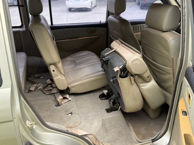 自排廂型車⚠️客/貨兩用8人座⚠️可變更貨車牌⚠️簡單保養⚠️載貨超方便⚠️可貸款⚠️誠信買賣  第11張相片