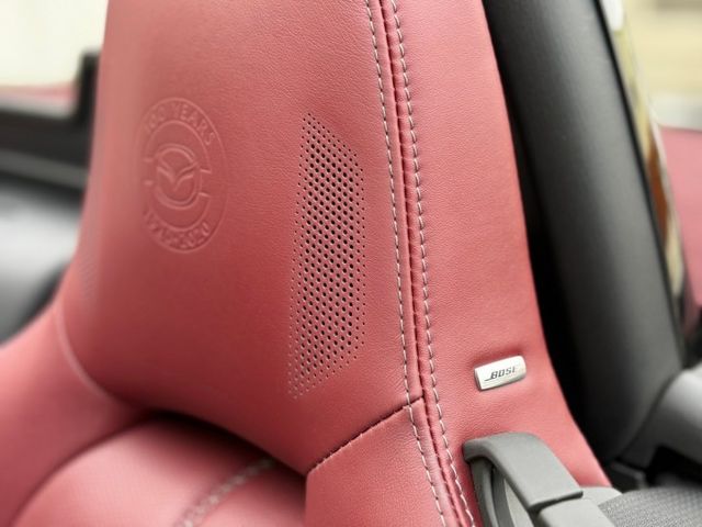 ⚠️稀有極品 百週年紀念款⚠️全車原廠保養⚠️原鈑件⚠️軟頂敞篷+手排⚠️值得收藏的美好⚠️誠信買賣不話術  第13張相片