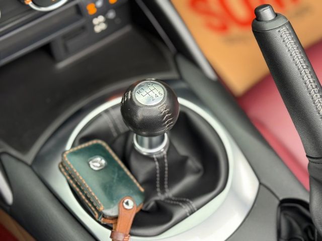 ⚠️稀有極品 百週年紀念款⚠️全車原廠保養⚠️原鈑件⚠️軟頂敞篷+手排⚠️值得收藏的美好⚠️誠信買賣不話術  第16張相片