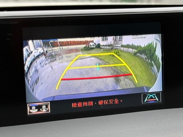 只跑4.9萬公里⚠️原鈑件⚠️原廠保養⚠️ACC跟車⚠️腳踢尾門⚠️大電池原廠保固至2028年16萬公里⚠️可貸款  第17張相片