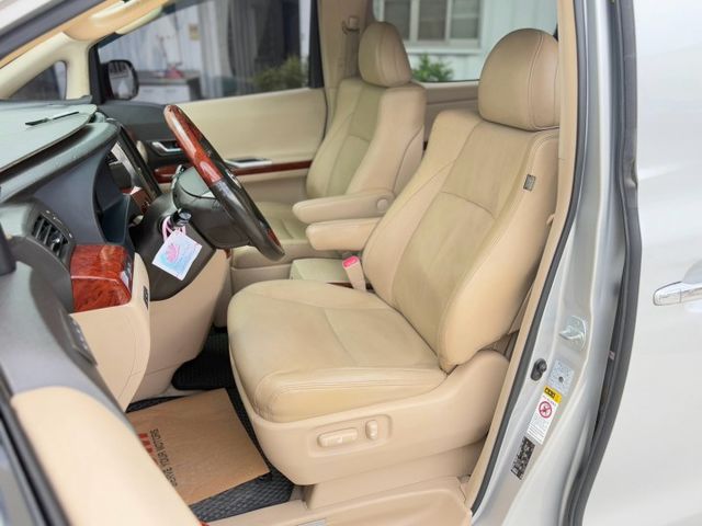全車原鈑件⚠️前車主花10幾萬升級brembo卡鉗碟盤⚠️滿載制動效果佳更安全⚠️半買半相送⚠️舒適大空間⚠️  第7張相片