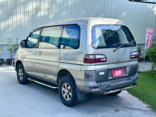 手排廂型車4WD⚠️客/貨兩用七人座⚠️可變更貨車牌⚠️簡單保養⚠️載貨超方便⚠️誠信買賣  第4張相片
