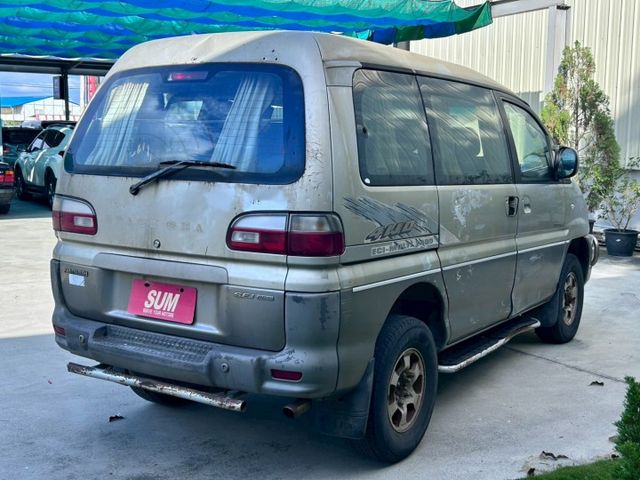 手排廂型車4WD⚠️客/貨兩用七人座⚠️可變更貨車牌⚠️簡單保養⚠️載貨超方便⚠️誠信買賣  第5張相片
