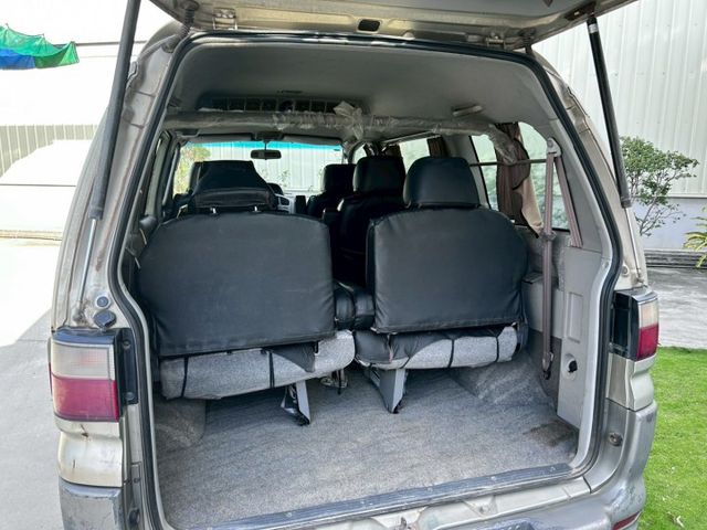 手排廂型車4WD⚠️客/貨兩用七人座⚠️可變更貨車牌⚠️簡單保養⚠️載貨超方便⚠️誠信買賣  第6張相片