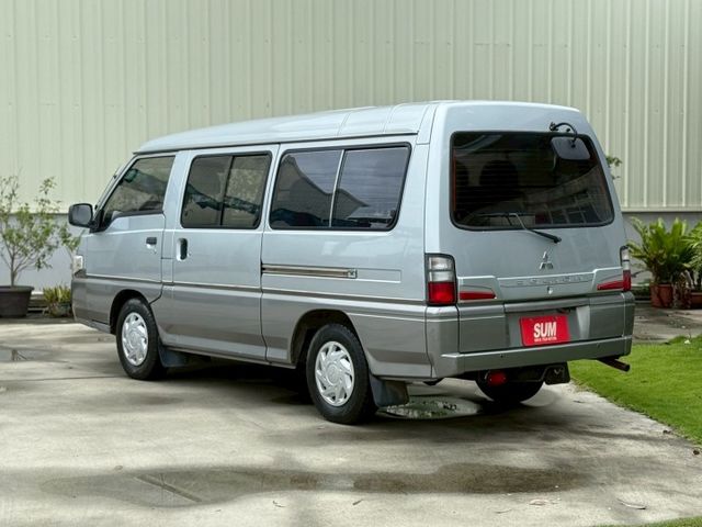 一手車⚠️客/貨兩用8人座⚠️可變更貨車牌⚠️手排⚠️載人.載貨超方便⚠️誠信買賣  第3張相片