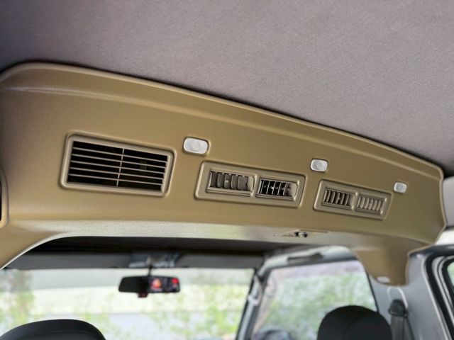 一手車⚠️客/貨兩用8人座⚠️可變更貨車牌⚠️手排⚠️載人.載貨超方便⚠️誠信買賣  第12張相片