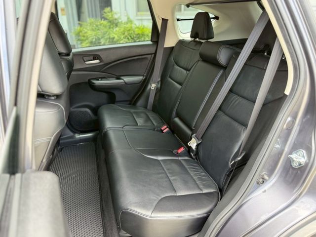 ⚠️低里程僅跑9.9萬⚠️簡單的休旅車⚠️簡單的保養⚠️誠信買賣⚠️優質服務⚠️可全額貸款  第8張相片