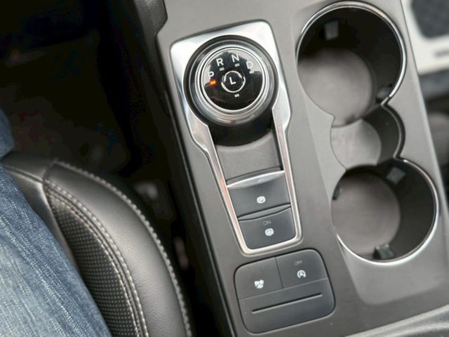 別再比了全網我最超值⚠️與新車價差近50萬⚠️原鈑件⚠️原廠保養⚠️LV2半自動駕駛⚠️內外如新車⚠️全額貸款  第14張相片