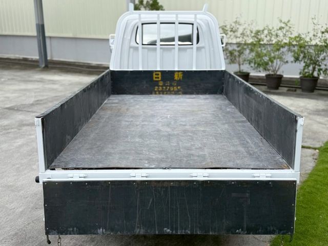 ⚠️內外氣氛佳⚠️原鈑件⚠️原廠保養⚠️手排⚠️只跑12萬公里⚠️買回去直接賺錢⚠️優質服務 可貸款  第4張相片