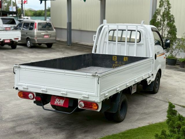 ⚠️內外氣氛佳⚠️原鈑件⚠️原廠保養⚠️手排⚠️只跑12萬公里⚠️買回去直接賺錢⚠️優質服務 可貸款  第5張相片