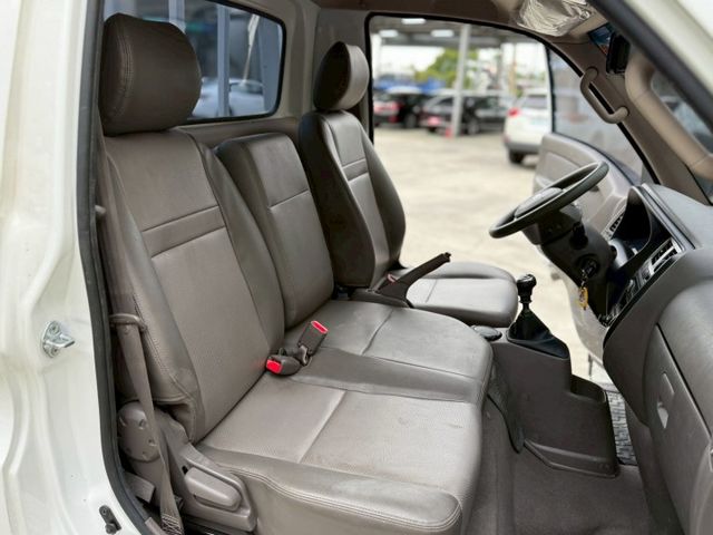 ⚠️內外氣氛佳⚠️原鈑件⚠️原廠保養⚠️手排⚠️只跑12萬公里⚠️買回去直接賺錢⚠️優質服務 可貸款  第7張相片