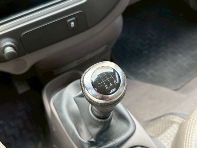 ⚠️內外氣氛佳⚠️原鈑件⚠️原廠保養⚠️手排⚠️只跑12萬公里⚠️買回去直接賺錢⚠️優質服務 可貸款  第10張相片