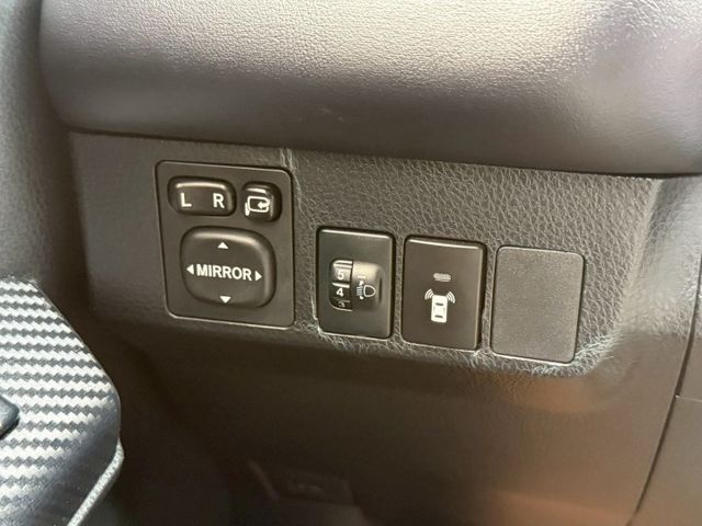 RAV4 2.0 EHI版⚠️電動椅⚠️妥善率超高的休旅車⚠️簡單的保養⚠️誠信買賣⚠️優質服務⚠️可全額貸款  第15張相片