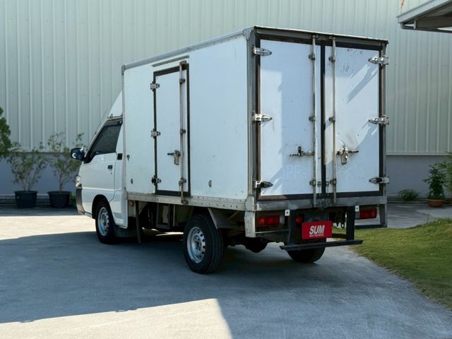 -18度C冷凍車⚠️冷凍廂正常⚠️車內冷氣很涼⚠️全車無待修⚠️外面裝一咖要10幾萬⚠️回去直接賺錢⚠️優質服務 可貸款  第3張相片