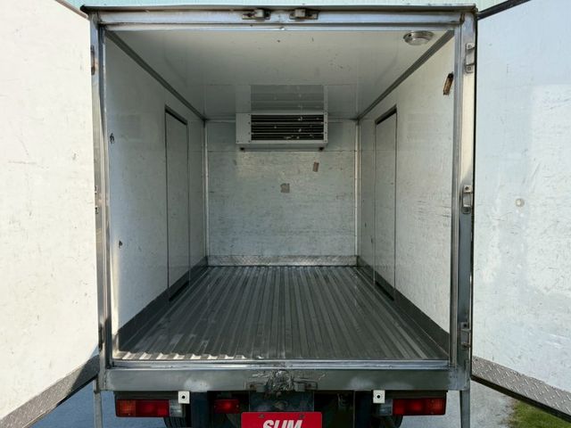 -18度C冷凍車⚠️冷凍廂正常⚠️車內冷氣很涼⚠️全車無待修⚠️外面裝一咖要10幾萬⚠️回去直接賺錢⚠️優質服務 可貸款  第5張相片