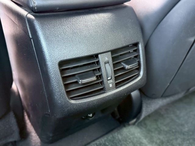 頂級版ES200⚠️全車原版件⚠️只跑9萬公里⚠️原廠保養⚠️ACC跟車⚠️內外都美⚠️誠信買賣  第16張相片